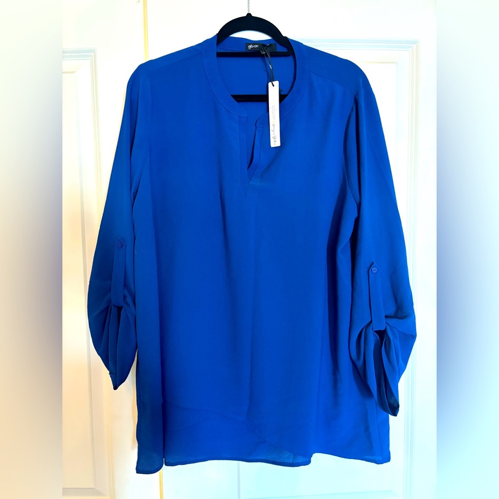NWT 💙 Blue tunic length blouse. So pretty! Size XL.